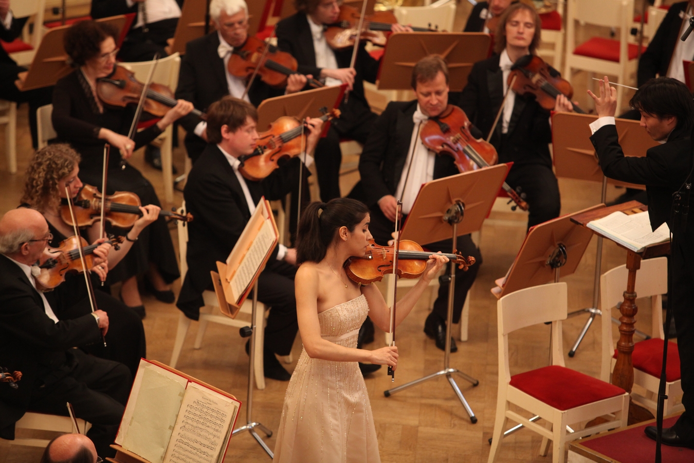 Ana Maria Valderrama (violin, Spain)